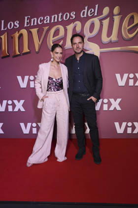 Los Encantos del Sinverguenza Red Carpet Carolina Miranda and Manolo Cardona attend the red carpet for ˜Los Encantos del Sinverguenza™ tv series at Videocine. on April 22, 2026 in Mexico City, Mexico. (Photo by Yamak Perea Eyepix Group) Copyright: xYamakxPerea xEyepixxGroupx YP_22042026_181528