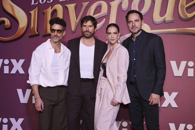 Los Encantos del Sinverguenza Red Carpet (L-R) Erick Elias, Juan Felipe Samper, Carolina Miranda and Manolo Cardona attend the red carpet for ˜Los Encantos del Sinverguenza™ tv series at Videocine. on April 22, 2026 in Mexico City, Mexico. (Photo by Yamak Perea Eyepix Group) Copyright: xYamakxPerea xEyepixxGroupx YP_22042026_181549