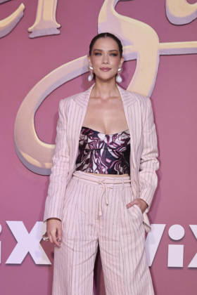 Los Encantos del Sinverguenza Red Carpet Carolina Miranda attends the red carpet for ˜Los Encantos del Sinverguenza™ tv series at Videocine. on April 22, 2026 in Mexico City, Mexico. (Photo by Yamak Perea Eyepix Group) Copyright: xYamakxPerea xEyepixxGroupx YP_22042026_181379