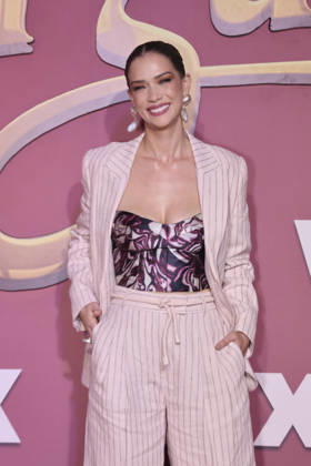 Los Encantos del Sinverguenza Red Carpet Carolina Miranda attends the red carpet for ˜Los Encantos del Sinverguenza™ tv series at Videocine. on April 22, 2026 in Mexico City, Mexico. (Photo by Yamak Perea Eyepix Group) Copyright: xYamakxPerea xEyepixxGroupx YP_22042026_181390