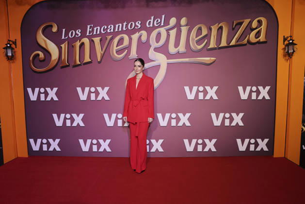 Los Encantos del Sinverguenza Red Carpet Elena Medina attends the red carpet for ˜Los Encantos del Sinverguenza™ tv series at Videocine. on April 22, 2026 in Mexico City, Mexico. (Photo by Yamak Perea Eyepix Group) Copyright: xYamakxPerea xEyepixxGroupx YP_22042026_181416