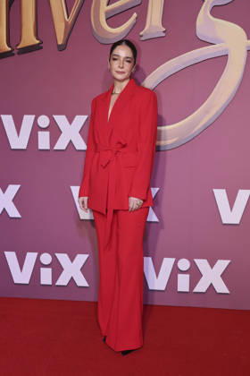 Los Encantos del Sinverguenza Red Carpet Elena Medina attends the red carpet for ˜Los Encantos del Sinverguenza™ tv series at Videocine. on April 22, 2026 in Mexico City, Mexico. (Photo by Yamak Perea Eyepix Group) Copyright: xYamakxPerea xEyepixxGroupx YP_22042026_181419