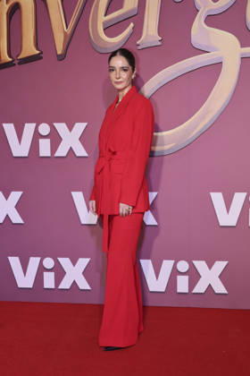 Los Encantos del Sinverguenza Red Carpet Elena Medina attends the red carpet for ˜Los Encantos del Sinverguenza™ tv series at Videocine. on April 22, 2026 in Mexico City, Mexico. (Photo by Yamak Perea Eyepix Group) Copyright: xYamakxPerea xEyepixxGroupx YP_22042026_181421