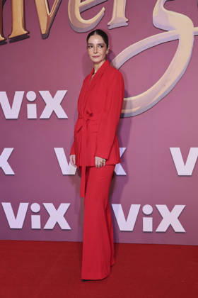 Los Encantos del Sinverguenza Red Carpet Elena Medina attends the red carpet for ˜Los Encantos del Sinverguenza™ tv series at Videocine. on April 22, 2026 in Mexico City, Mexico. (Photo by Yamak Perea Eyepix Group) Copyright: xYamakxPerea xEyepixxGroupx YP_22042026_181422