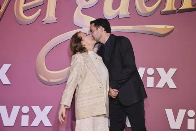 Los Encantos del Sinverguenza Red Carpet Nancy Molano and Manolo Cardona attend the red carpet for ˜Los Encantos del Sinverguenza™ tv series at Videocine. on April 22, 2026 in Mexico City, Mexico. (Photo by Yamak Perea Eyepix Group) Copyright: xYamakxPerea xEyepixxGroupx YP_22042026_181434
