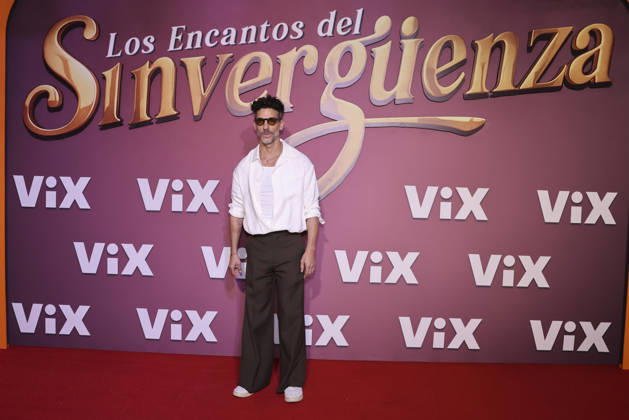 Los Encantos del Sinverguenza Red Carpet Erick Elias attends the red carpet for ˜Los Encantos del Sinverguenza™ tv series at Videocine. on April 22, 2026 in Mexico City, Mexico. (Photo by Yamak Perea Eyepix Group) Copyright: xYamakxPerea xEyepixxGroupx YP_22042026_181446