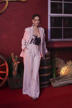 Los Encantos del Sinverguenza Red Carpet Carolina Miranda attends the red carpet for ˜Los Encantos del Sinverguenza™ tv series at Videocine. on April 22, 2026 in Mexico City, Mexico. (Photo by Yamak Perea Eyepix Group) Copyright: xYamakxPerea xEyepixxGroupx YP_22042026_181532