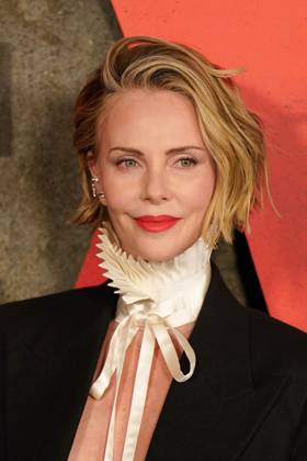 Charlize Theron at arrivals for APEX Premiere, The Paris Theater, New York, NY, April 22, 2026. Photo By: Kristin Callahan Everett Collection APEX Premiere PUBLICATIONXNOTxINxCANxCHNxFRAxITAxJPNxNORxPOLxRUSxESPxUKxUSA