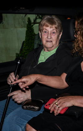 **NO WEB OR NEWSPAPERS FOR ITALY ONLY** Liam Gallagher and his mother, Peggy, leave the Hotel Eden on Via Ludovisi. Pictured: Peggy Gallagher, Liam s mother.  Copyright: xRomax xipa-agency.netx xRomax IPA_Agency_IPA74167071