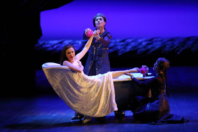 Elena Tsallagova (als Cleopatra) während der Fotoprobe für Giulio Cesare in Egitto in der Deutschen Oper in Berlin, 22. April 2026. Dramma per musica in drei Akten von Georg Friedrich Händel. Musikalische Leitung Alessandro Quarta. Inszenierung David McVicar. Bühne Robert Jones. Kostüme Brigitte Reiffenstuel. Premiere ist am 25. April 2026. Deutsche Oper Berlin Giulio Cesare in Egitto