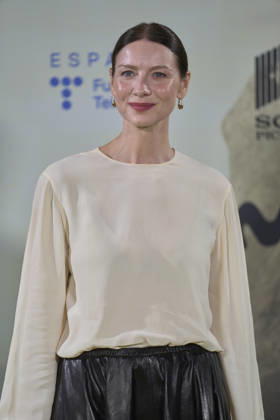 Caitriona Balfe prensents ˜Outlander™ last season in Madrid Caitriona Balfe attends ˜Outlander™ fan meeting at Telefonica Foundation on April 23, 2026 in Madrid, Spain Photo by IMAGO MPG Madrid Telefonica Foundation Madrid Spain  Copyright: xMPGx