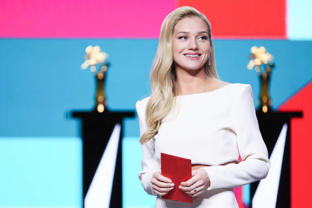 RUSSIA, MOSCOW - APRIL 23, 2026: Short film jury member, actress Kristina Asmus attends the closing ceremony of the 48th Moscow International Film Festival at the Rossiya Theatre Moscow Russia  - ZUMAt113 20260423_zaa_t113_476 Copyright: xSergeixBulkinx