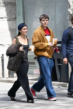 Cruz Beckham and girlfriend Jackie Apostel seen out shopping in Soho. Cruz™s brother Brooklyn Beckham has been estranged from the Beckham family since 2022 citing control issues by parents David and Victoria Beckham. Featuring: Cruz Beckham, Jackie Apostel Where: New York City, New York, United States When: 23 Apr 2026 Credit: Elder Ordonez INSTARimages EDITORIAL USE ONLY. NOT FOR USE BY NEWSPAPERS BASED IN THE UK. Copyright: xx instar55639705