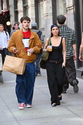 Cruz Beckham and girlfriend Jackie Apostel seen out shopping in Soho. Cruz™s brother Brooklyn Beckham has been estranged from the Beckham family since 2022 citing control issues by parents David and Victoria Beckham. Featuring: Cruz Beckham, Jackie Apostel Where: New York City, New York, United States When: 23 Apr 2026 Credit: Elder Ordonez INSTARimages EDITORIAL USE ONLY. NOT FOR USE BY NEWSPAPERS BASED IN THE UK. Copyright: xx instar55639716