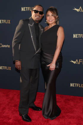 April 23, 2026, Los Angeles, Ca, USA: LOS ANGELES - APR 18: Martin Lawrence, Angie Gonzalez at the AFI Lifetime Achievement Award: A Tribute Celebrating Eddie Murphy at the Dolby Theater on April 18, 2026 in Los Angeles, CA Los Angeles USA - ZUMAnc22 20260423_zaa_nc22_187 Copyright: xKathyxHutchinsx