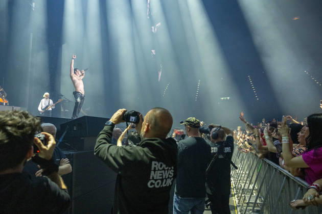 YUNGBLUD performs at Birmingham Utilita Arena 23rd April 202 YUNGBLUD performs live at Birmingham Utilita Arena on 23rd April 2026, delivering a high-energy set to a packed crowd. Known for his explosive stage presence and connection with fans, the artist brought raw emotion and intensity to the arena as part of his latest live show. Photography by Hannah Meadows for, Credit:HANNAHMEADOWSPHOTOGRAPHY Avalon  Copyright: xHANNAHMEADOWSPHOTOGRAPHYx xAvalonx 1093965875