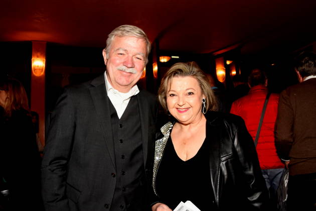 Alexander Ollig Produzent Andrea Wildner Schauspielerin Muenchen 23.04.2026 Komoedie Bayerischer Hof Premiere Weinprobe fuer Anfaenger Foto Muenchen