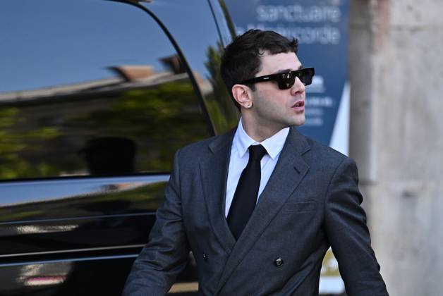 Xavier Dolan. The funeral of French actress Nathalie Baye at the Church of Saint-Sulpice in Paris on 24 April 2026 - 24 04 2026 - France Ile-de-France (region) Paris -  JulienxMattiax xLexPictorium LePictorium_0332259