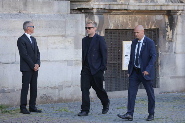 Nathalie Baye Funeral - Paris Benjamin Biolay attending the funeral of French actress Nathalie Baye at Saint Sulpice Church, in Paris, France on April 24, 2026. Photo by Nasser Berzane ABACAPRESS.COM Paris France  Copyright: xBerzanexNasser ABACAx