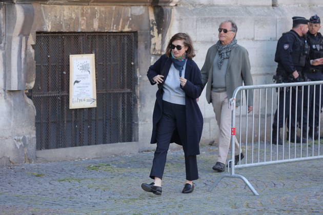 Nathalie Baye Funeral - Paris Emmanuelle Devos attending the funeral of French actress Nathalie Baye at Saint Sulpice Church, in Paris, France on April 24, 2026. Photo by Nasser Berzane ABACAPRESS.COM Paris France  Copyright: xBerzanexNasser ABACAx