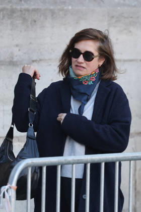 Emmanuelle Devos Obsèques de Nathalie Baye en léglise Saint Sulpice à Paris le 23 avril 2026 Dominique Jacovides Coadic Guirec Bestimage Funeral of French actress Nathalie Baye at the Saint Sulpice church in Paris on April 23, 2026 Paris France  Copyright: xCOADIC-JACOVIDESx xBESTIMAGExCOADIC-JACOVIDESx xBESTIMAGEx