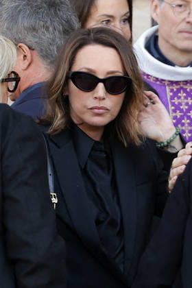 Laura Smet Obsèques de Nathalie Baye en léglise Saint Sulpice à Paris le 23 avril 2026 Dominique Jacovides Coadic Guirec Bestimag Funeral of French actress Nathalie Baye at the Saint Sulpice church in Paris on April 23, 2026 Paris France  Copyright: xCOADIC-JACOVIDESx xBESTIMAGExCOADIC-JACOVIDESx xBESTIMAGEx