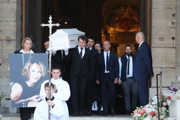 Exiting the funeral of Nathalie Baye at the Saint Sulpice church in Paris on April 24, 2026 Dominique Jacovides Coadic Guirec Bestimage Exiting the funeral of Nathalie Baye at the Saint Sulpice church in Paris on April 24, 2026 Paris France  Copyright: xCOADIC-JACOVIDESx xBESTIMAGExCOADIC-JACOVIDESx xBESTIMAGEx