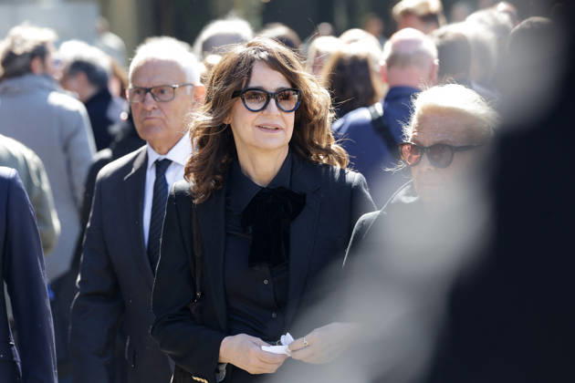 Valérie Lemercier Exiting the funeral of Nathalie Baye at the Saint Sulpice church in Paris on April 24, 2026 Dominique Jacovides Coadic Guirec Bestimage Exiting the funeral of Nathalie Baye at the Saint Sulpice church in Paris on April 24, 2026 unknown  Copyright: xCOADIC-JACOVIDESx xBESTIMAGExCOADIC-JACOVIDESx xBESTIMAGEx