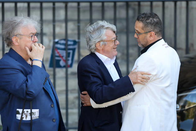 Dominique Besnehard, Jean Louis Borloo Exiting the funeral of Nathalie Baye at the Saint Sulpice church in Paris on April 23, 2026 Dominique Jacovides Coadic Guirec Bestimage Exiting the funeral of Nathalie Baye at the Saint Sulpice church in Paris on April 23, 2026 Paris France  Copyright: xCOADIC-JACOVIDESx xBESTIMAGExCOADIC-JACOVIDESx xBESTIMAGEx
