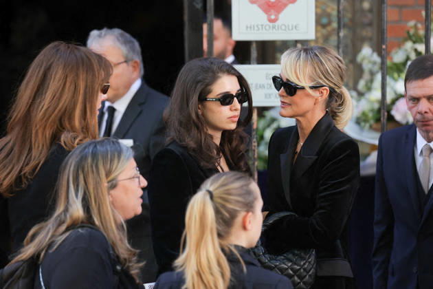 Nadia Fares Funeral - Paris Shana Chasman and Laeticia Hallyday at the funeral ceremony of French actress Nadia Fares at the Saint-Jean de Montmartre church in Paris on April 24, 2026. Nadia Fares died on April 17, 2026, aged 57, after being found unconscious in a swimming pool in Paris and several days in a coma. Photo by Nasser Berzane ABACAPRESS.COM Paris France  Copyright: xBerzanexNasser ABACAx