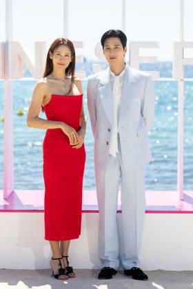 9th Cannes Series - Sacred Jewel Photocall Claudia Kim, Ahn Bo-hyun attends the Sacred Jewl Photocall at the 9th Cannes Series International Festival on April 24, 2026 in Cannes, France. Photo by Shootpix ABACAPRESS.COM Cannes France  Copyright: xShootpix ABACAx