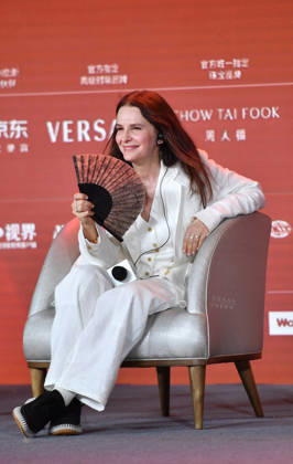 (260424) -- BEIJING, April 24, 2026 -- This photo taken on April 24, 2026 shows Juliette Binoche at the Juliette Binoche Masterclass held during the 16th Beijing International Film Festival (BJIFF), in Beijing, capital of China. Themed A Journey Without Borders: Juliette Binoche s Artistic Exploration , the event featured the professional experience and artistic insights of renowned French actress Juliette Binoche. Binoche is also the jury president of the 16th Tiantan Award of the BJIEF. ) CHINA-BEIJING-BJIFF-JULIETTE BINOCHE MASTERCLASS (CN) XiaoxXiao 