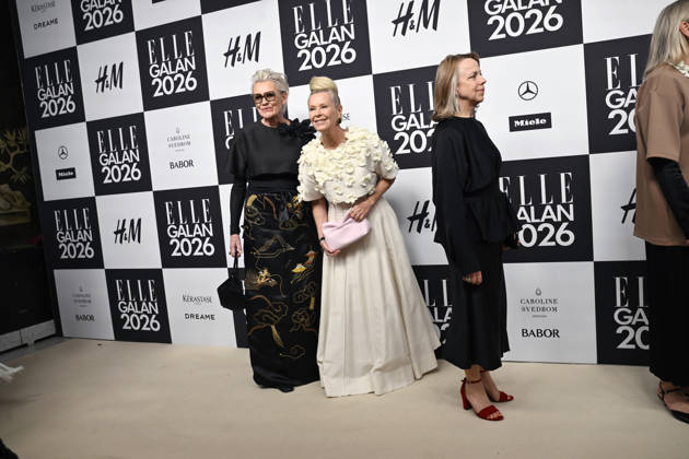 STOCKHOLM, SWEDEN 20260424 Eva Dahlgren and Efva Attling arrive at the Elle gala at the Grand Hotel on Friday STOCKHOLM SWEDEN x10080x  Copyright: xFredrikxSandberg TTx ELLE GALAN 2026 IHLx-ep6Ov8