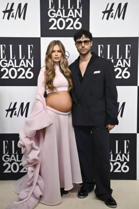 STOCKHOLM, SWEDEN 20260424 Hanna Schönberg and Erik Saade arrive at the Elle gala at the Grand Hotel on Friday STOCKHOLM SWEDEN x10080x  Copyright: xFredrikxSandberg TTx ELLE GALAN 2026 qBt8avkq4A8