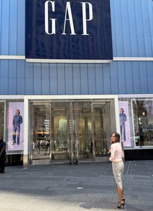 RECORD DATE NOT STATED Victoria Beckham visits NYC Store for GAP x Victoria Beckham Launch (NEW) Victoria Beckham Visits Gap NYC Store for Gap x Victoria Beckham Launch. April 24, 2026, New York, USA. Victoria Beckham visits a Gap Inc. store in New York City amid the launch of the Gap x Victoria Beckham clothing collaboration. Mandatory Credit: Jeff Rivera The News2(Foto: Jeff Rivera Thenews2 imago images) Victoria Beckham visits NYC Store for GAP x Victoria Beckham Launch  Copyright: xJeffxRiverax