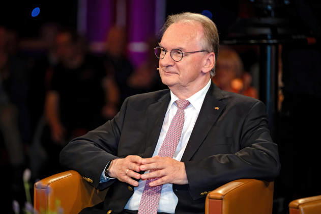 MDR - Riverboat. Dr. Reiner Haseloff ( Ministerpräsident a. D. von Sachsen-Anhalt ) anläßlich der Aufzeichnung der MDR - Talkshow Riverboat am 24.04.2026 in der Mediacity Leipzig. 20260424ADO0062