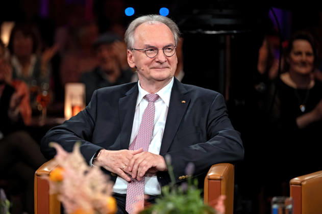 MDR - Riverboat. Dr. Reiner Haseloff ( Ministerpräsident a. D. von Sachsen-Anhalt ) anläßlich der Aufzeichnung der MDR - Talkshow Riverboat am 24.04.2026 in der Mediacity Leipzig. 20260424ADO0065