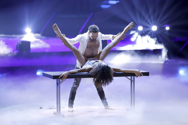 Sängerin Nadja Benaissa (No Angels) und Tänzer Vadim Garbuzov bei der siebten Tanzshow der 19. Staffel der RTL-Tanzshow Lets Dance im Coloneum. 24.04.2026 NRW Deutschland Copyright: xChristophxHardtx