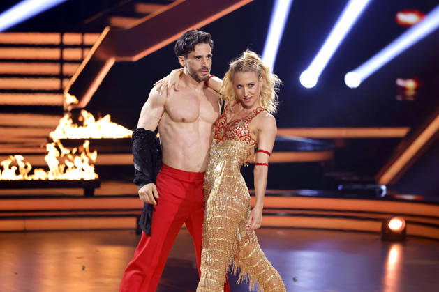 Schauspieler Jan Kittmann (GZSZ) und Tänzerin Kathrin Menzinger bei der siebten Tanzshow der 19. Staffel der RTL-Tanzshow Lets Dance im Coloneum. 24.04.2026 NRW Deutschland Copyright: xChristophxHardtx
