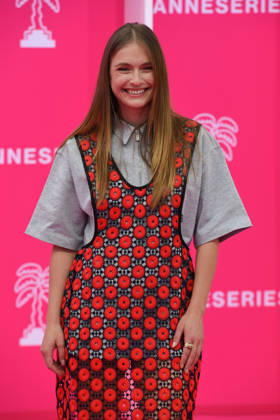 Pink Carpet - The 9th Canneseries International Festival in Cannes, France - 24 Apr 2026 Camille Razat, attends Day Two of the 9th Canneseries International Festival in Cannes. Pink Carpet - The 9th Canneseries International Festival - Day 2.April 24, 2026 Cannes France Copyright: xGianluigixJoriox xSOPAxImagesx GJorio_24,Pink Canneserie_24197
