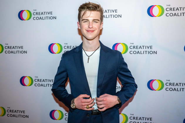April 24, 2026, Washington, District Of Columbia, USA: WASHINGTON, District of Columbia, USA, 24 April 2026: Iain Armitage poses on the red carpet during The Creative Coalition Night Before Dinner ahead of the White House CorrespondentsÃ¢â‚¬â ¢ Dinner weekend at PubKey in Washington, DC, USA. Washington USA - ZUMAk206 20260424_znp_k206_011 Copyright: xMattxKaminskyx