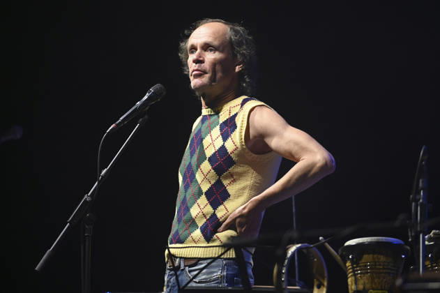 Olaf Schubert mit seinem Programm Jetzt oder now! live in der Swiss Life Hall. Hannover, 24.04.2026
