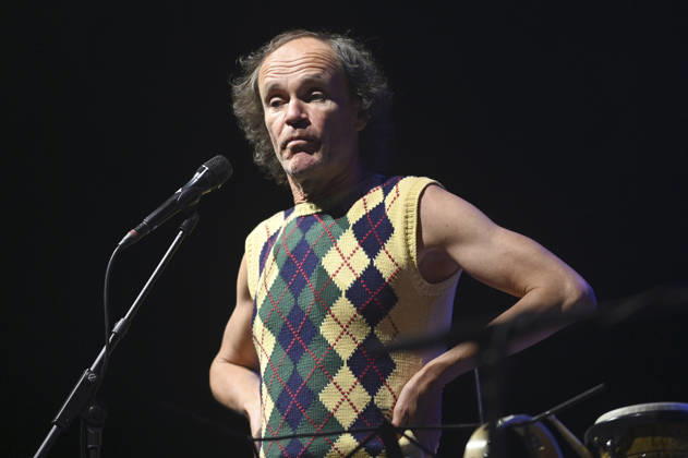 Olaf Schubert mit seinem Programm Jetzt oder now! live in der Swiss Life Hall. Hannover, 24.04.2026