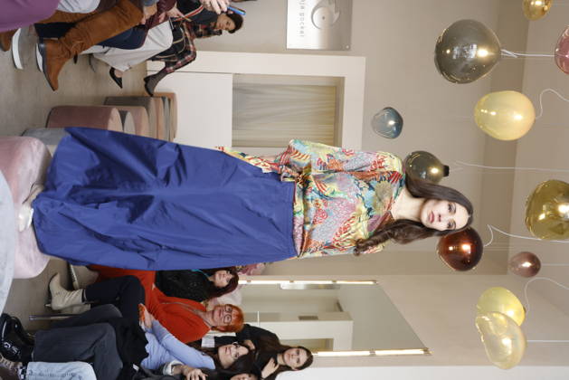 Lia Kemendi bei der Anja Gockel Fashion Show Frisches für die Sinne im Showroom Paris 44 by Anja Gockel. Berlin, 10.04.2026 Copyright: xAgenturxMatthiasxWehnertx xR.xduxVinagex
