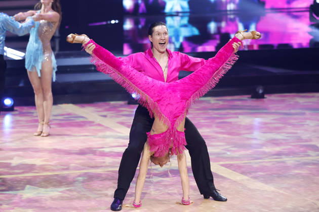 Sängerin Anna-Carina Woitschack und Tänzer Evgeny Vinokurov bei der siebten Tanzshow der 19. Staffel der RTL-Tanzshow Lets Dance im Coloneum. Köln, 24.04.2026 NRW Deutschland Copyright: xChristophxHardtx