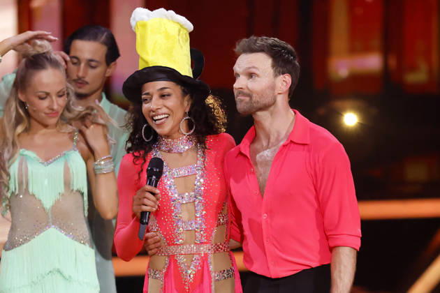 Sängerin Nadja Benaissa (No Angels) und Tänzer Vadim Garbuzov gewinnen den Discofox-Marathon bei der siebten Tanzshow der 19. Staffel der RTL-Tanzshow Lets Dance im Coloneum. Köln, 24.04.2026 NRW Deutschland Copyright: xChristophxHardtx