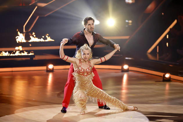 Schauspieler Jan Kittmann (GZSZ) und Tänzerin Kathrin Menzinger bei der siebten Tanzshow der 19. Staffel der RTL-Tanzshow Lets Dance im Coloneum. Köln, 24.04.2026 NRW Deutschland Copyright: xChristophxHardtx