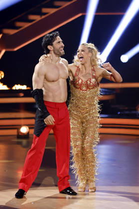 Schauspieler Jan Kittmann (GZSZ) und Tänzerin Kathrin Menzinger bei der siebten Tanzshow der 19. Staffel der RTL-Tanzshow Lets Dance im Coloneum. Köln, 24.04.2026 NRW Deutschland Copyright: xChristophxHardtx