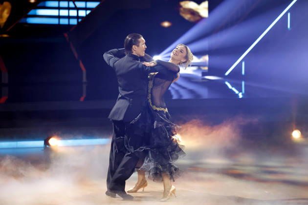 Sängerin Anna-Carina Woitschack und Tänzer Evgeny Vinokurov bei der siebten Tanzshow der 19. Staffel der RTL-Tanzshow Lets Dance im Coloneum. Köln, 24.04.2026 NRW Deutschland Copyright: xChristophxHardtx