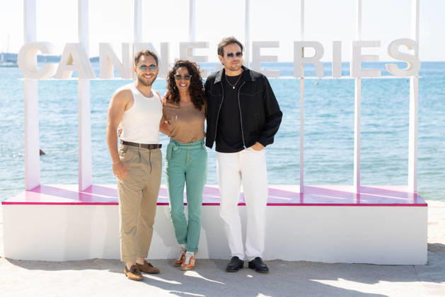 The 9th Canneseries International Festival - Demain Nous Appartient Photocall Youcef Agal, Samira Lacchab and Adrien Rob attend the Demain Nous Appartient Photocall at the 9th Canneseries International Festival at Plage Du Majestic on April 25, 2026 in Cannes, France Photo by Shootpix ABACAPRESS.COM Cannes France  Copyright: xShootpix ABACAx